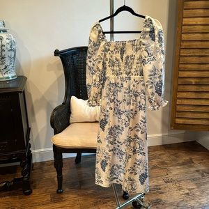 Reformation dress size small white and blue print!